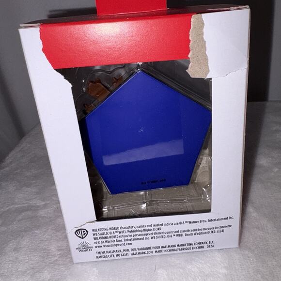 Hallmark Ornament 2024 Harry Potter Chocolate Frog Box Walgreens Exclusive - Picture 4 of 4